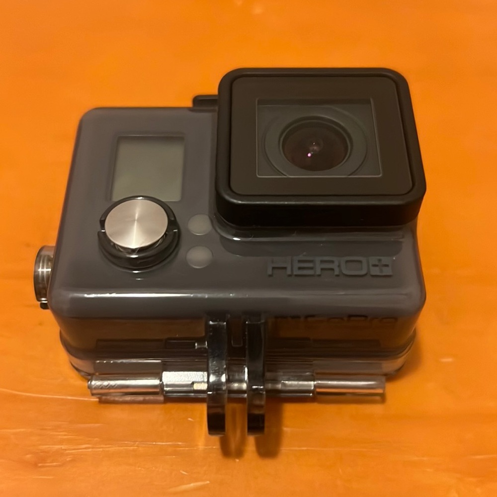 GoPro hero+.